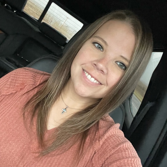 Meet your Posher, Jenna - Picture 1 of 1